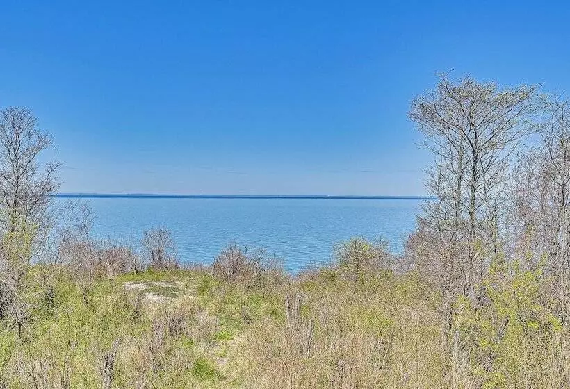 Cozy Baiting Hollow Bungalow: Views, Walk To Beach