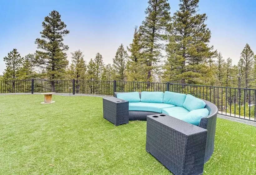 Florissant Home W/ Hot Tub, Putting Green & Views!