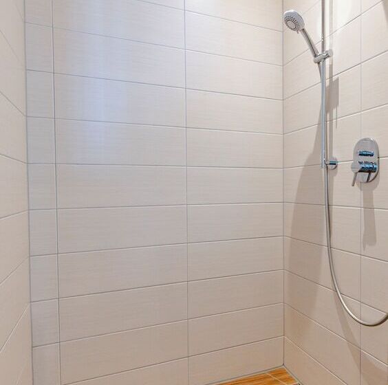 Hotel Henrys Sleeping Buttenwiesen