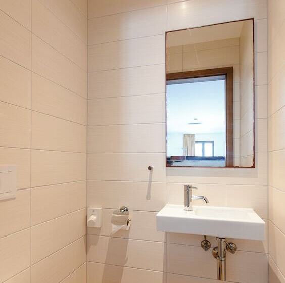 Hotel Henrys Sleeping Buttenwiesen