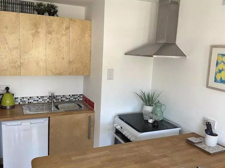 Hotelli Cozy Coastal Lodge In Hayle