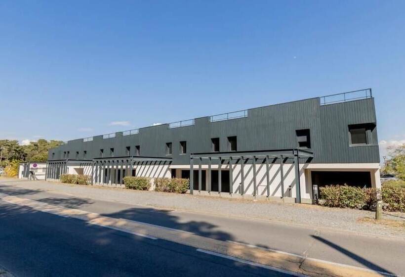 Отель Les Suites Du Ferret