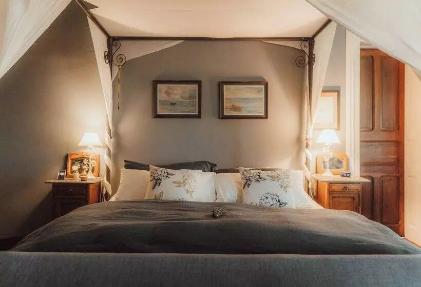 田舎風ホテル Estancia La Violeta