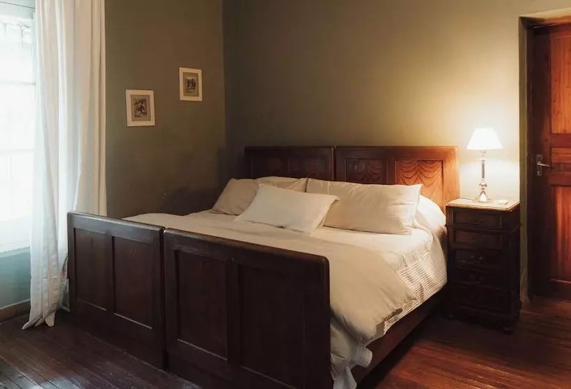 田舎風ホテル Estancia La Violeta