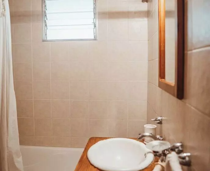 田舎風ホテル Estancia La Violeta