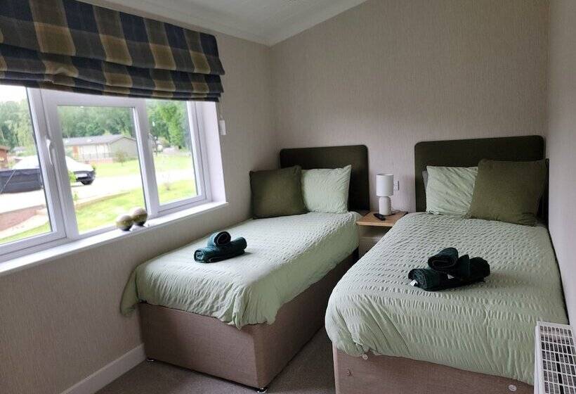 ホテル Stunning Luxury 2 Bed Lodge In Routh With Hot Tub