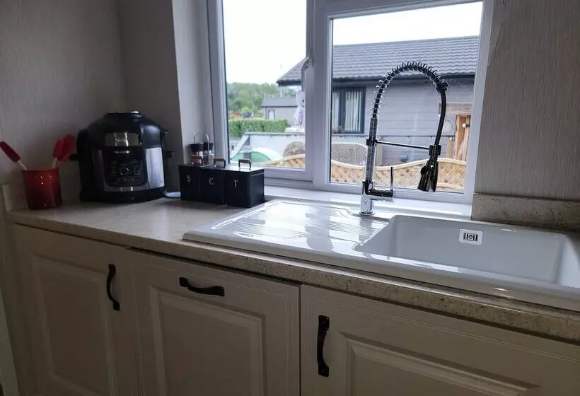 ホテル Stunning Luxury 2 Bed Lodge In Routh With Hot Tub