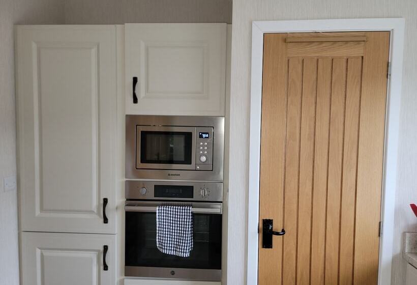 ホテル Stunning Luxury 2 Bed Lodge In Routh With Hot Tub