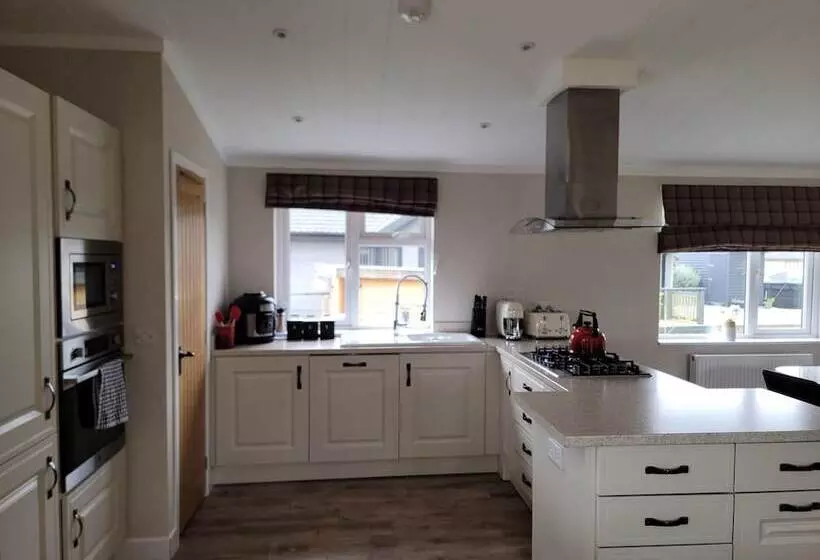 ホテル Stunning Luxury 2 Bed Lodge In Routh With Hot Tub