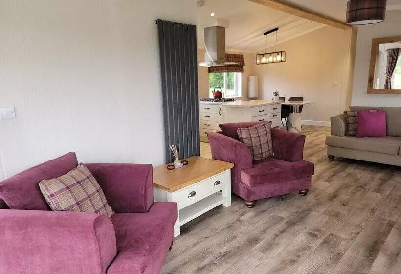 ホテル Stunning Luxury 2 Bed Lodge In Routh With Hot Tub