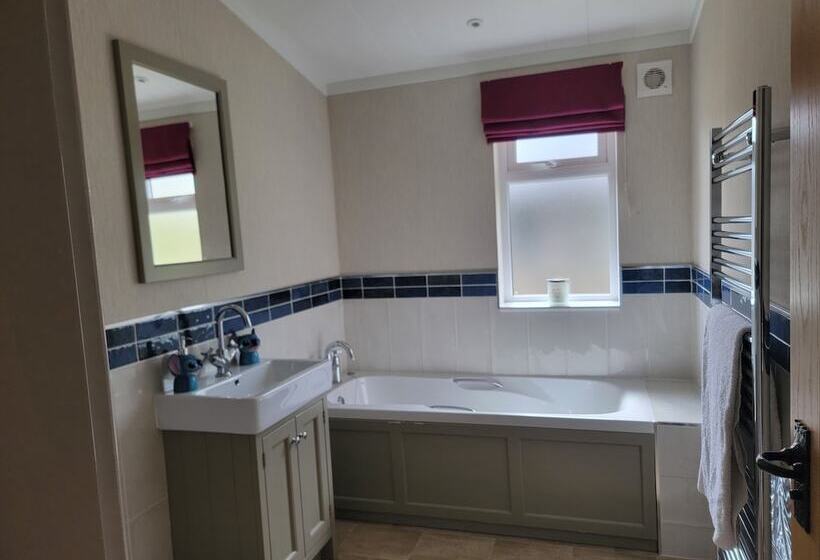 ホテル Stunning Luxury 2 Bed Lodge In Routh With Hot Tub