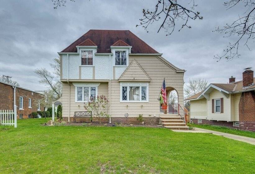 Inviting Vacation Home: 2 Mi To Mill Creek Falls!