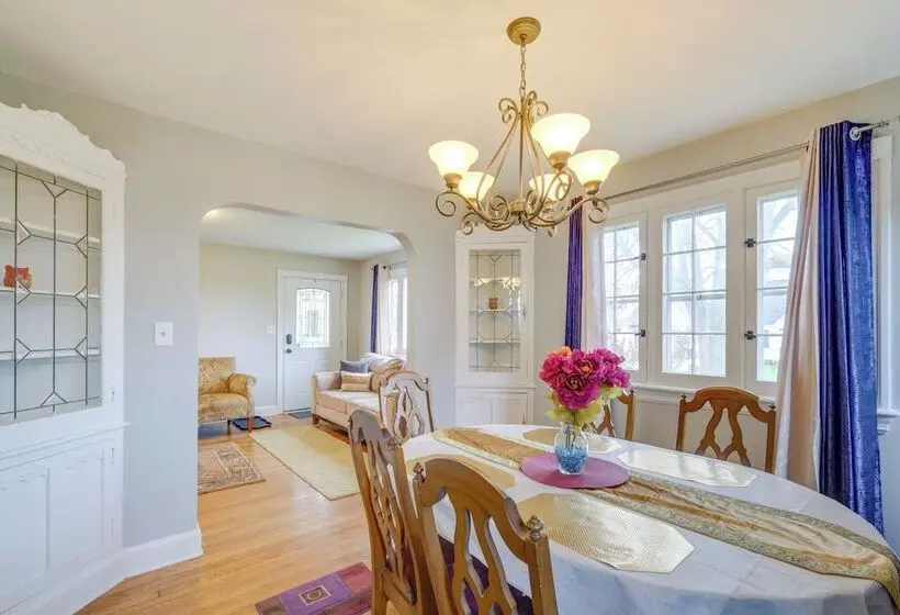 Inviting Vacation Home: 2 Mi To Mill Creek Falls!