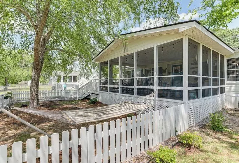 Lake Marion Home: Kayaks, Dock, Waterfront Fun!