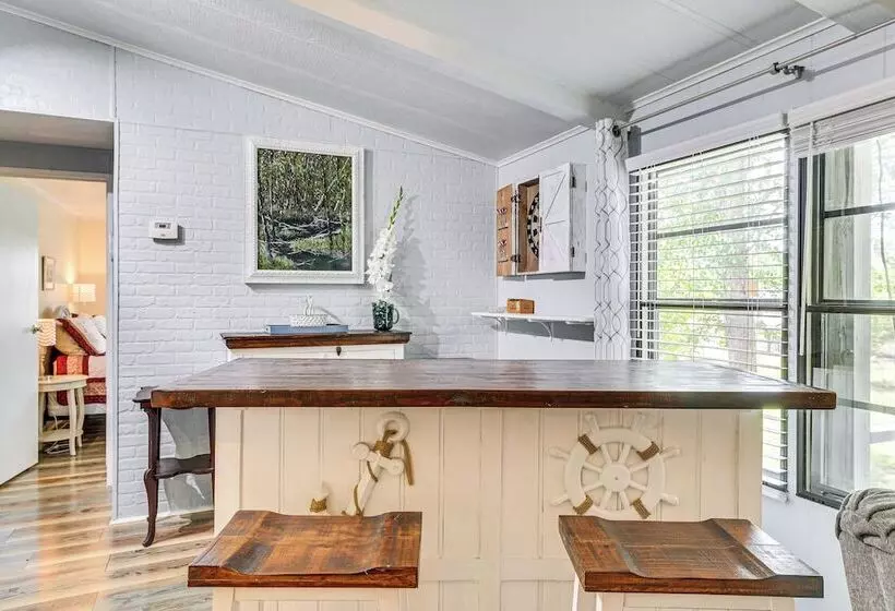 Lake Marion Home: Kayaks, Dock, Waterfront Fun!