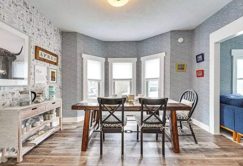 Lovely Ludlow Farmhouse ~ 1 Mi To Town & Slopes!