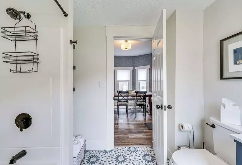 Lovely Ludlow Farmhouse ~ 1 Mi To Town & Slopes!