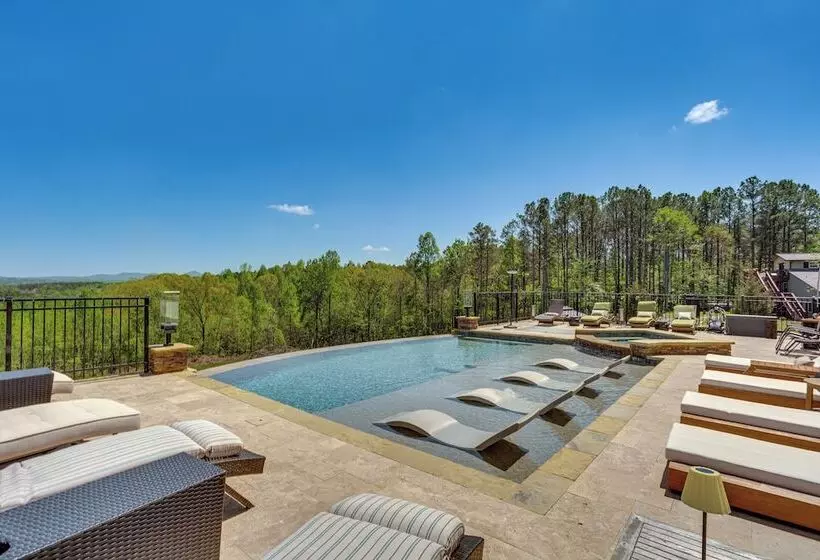 Infinity Pool + Mtn Views: Luxe Talking Rock Home