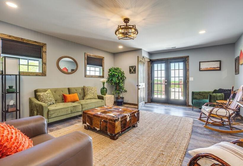 Infinity Pool + Mtn Views: Luxe Talking Rock Home