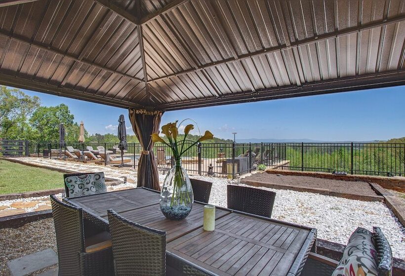 Infinity Pool + Mtn Views: Luxe Talking Rock Home