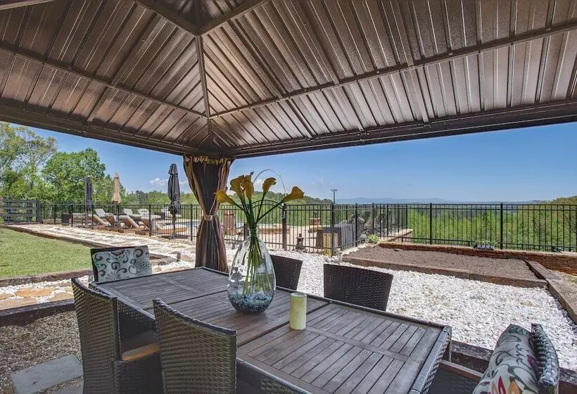 Infinity Pool + Mtn Views: Luxe Talking Rock Home