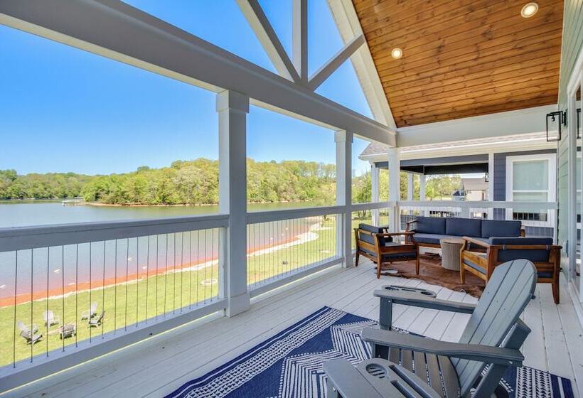 Paradise Found  Lake House On Waterfront!