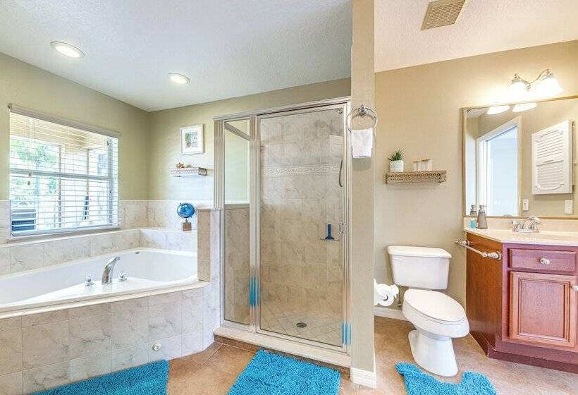 Pet Friendly Florida Home W/ Patio + Gas Grill!