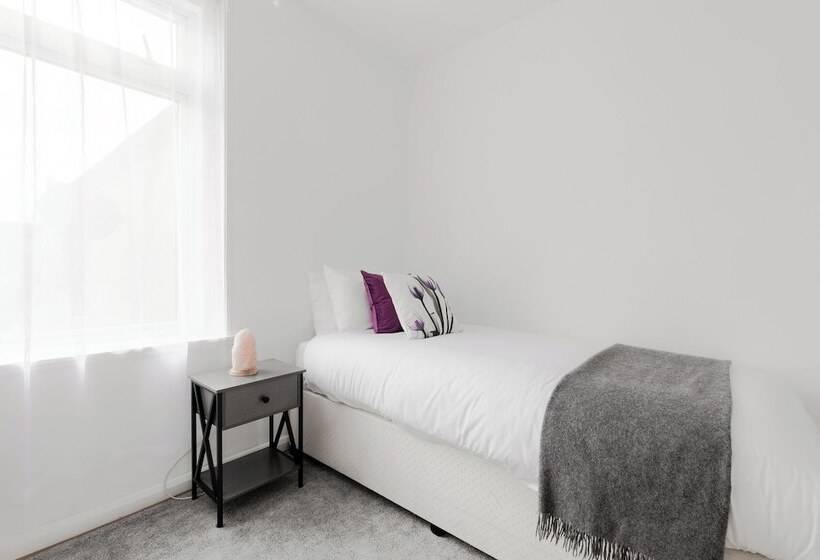 レジデンス Beautiful 4 Bed House With Garden In London