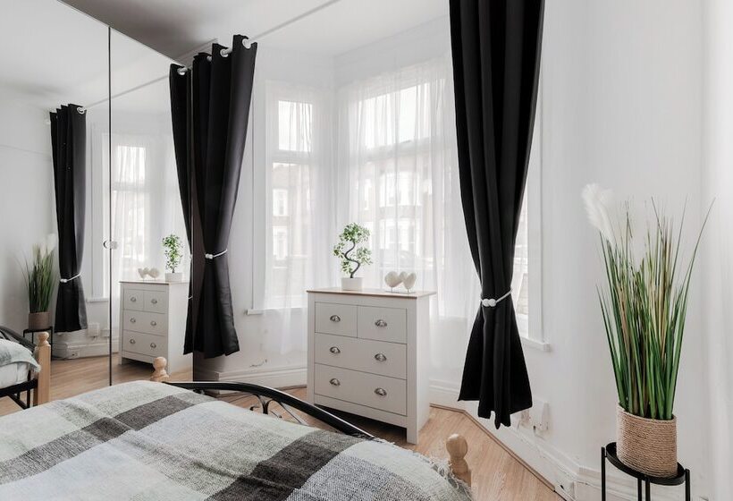 レジデンス Beautiful 4 Bed House With Garden In London