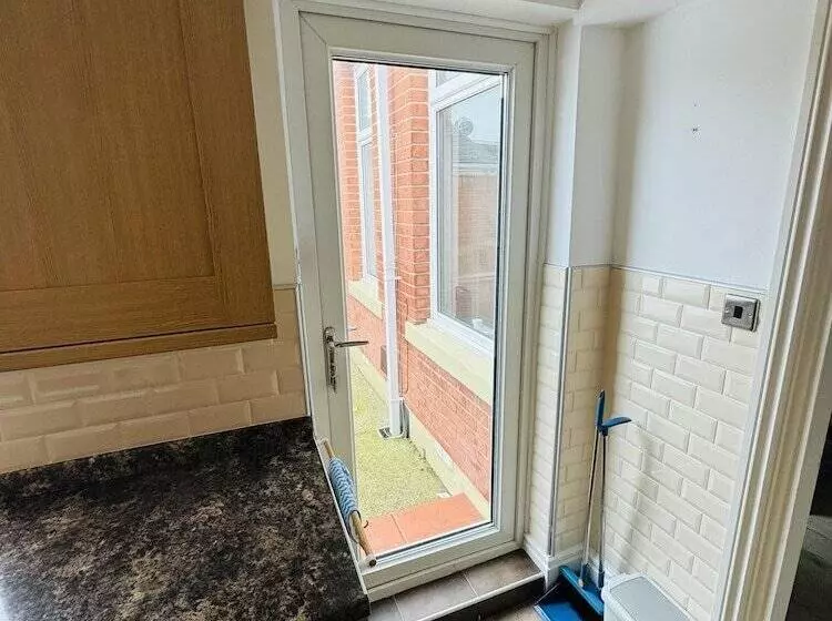 Residenssi Entire 4 Bed House In Sunderland