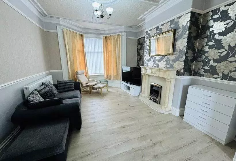 Residenssi Entire 4 Bed House In Sunderland