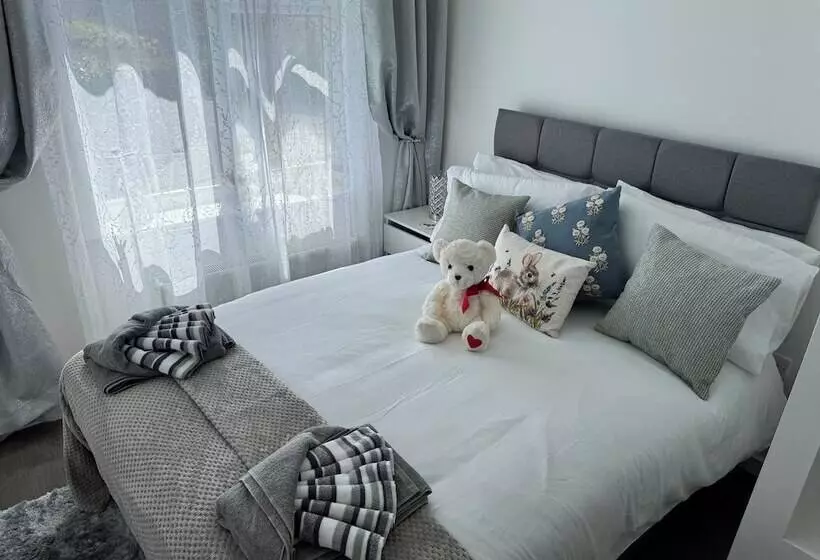 レジデンス Modern 3 Bed Hideaway Near Westgate With Parking