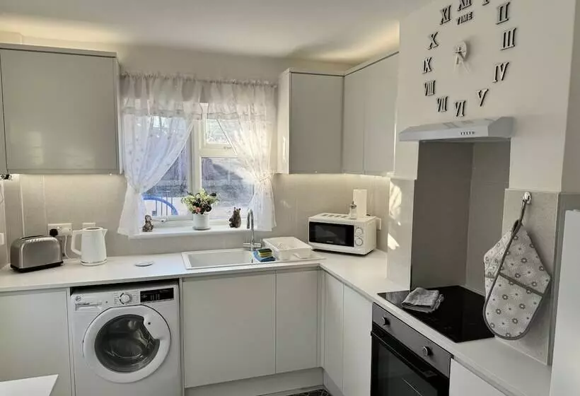 レジデンス Modern 3 Bed Hideaway Near Westgate With Parking