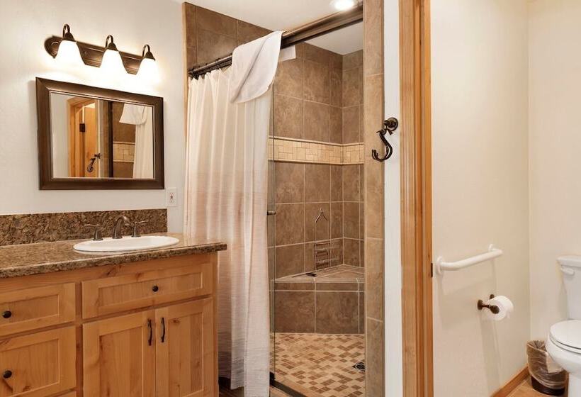 Three Bears Inn #2147