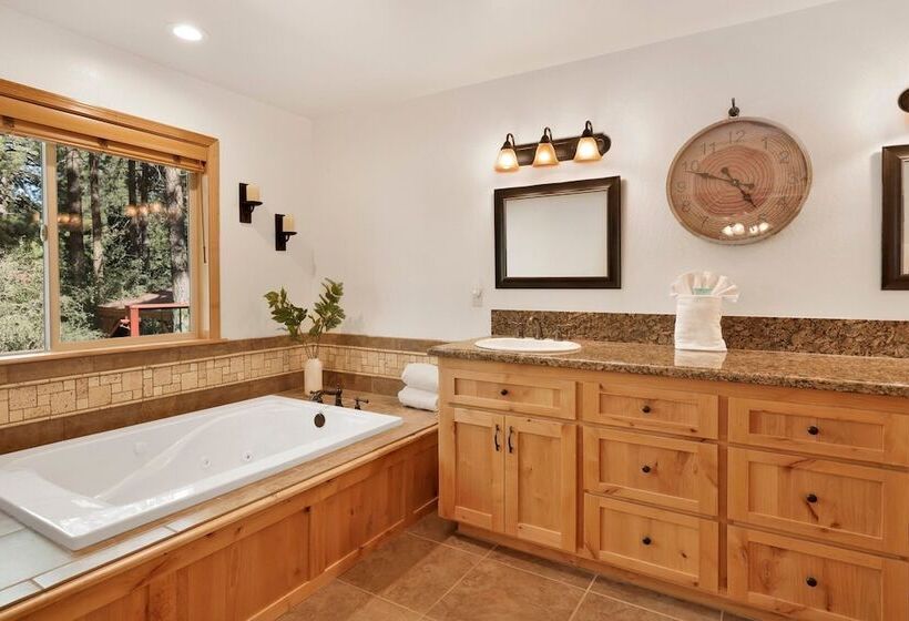 Three Bears Inn #2147