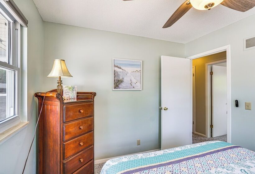 Private Dock & Deck: Waterfront Camdenton Home!