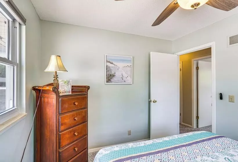 Private Dock & Deck: Waterfront Camdenton Home!