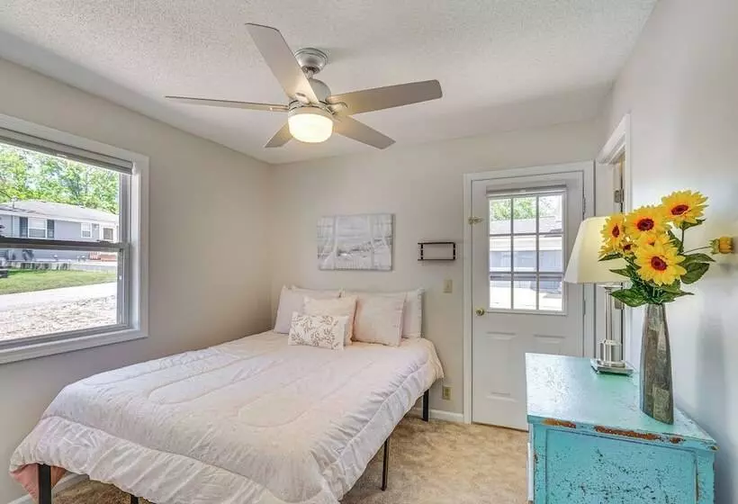 Private Dock & Deck: Waterfront Camdenton Home!