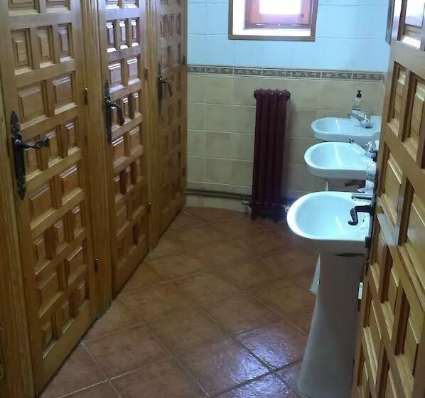Albergue El Betato   Hostel