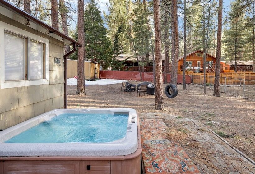 Brownie Family Retreat #2284