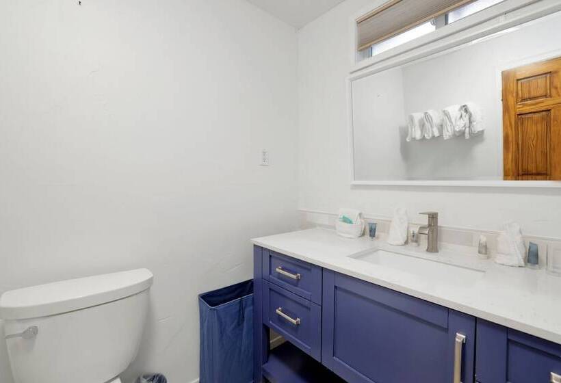 Brownie Family Retreat #2284