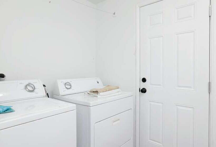 Brownie Family Retreat #2284