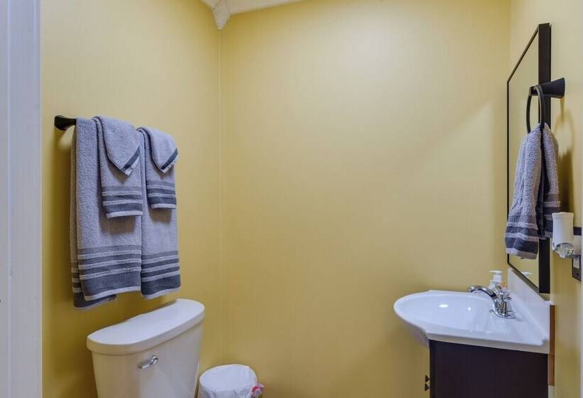 Cozy Dubois Home W/ Deck ~ 8 Mi To Treasure Lake!