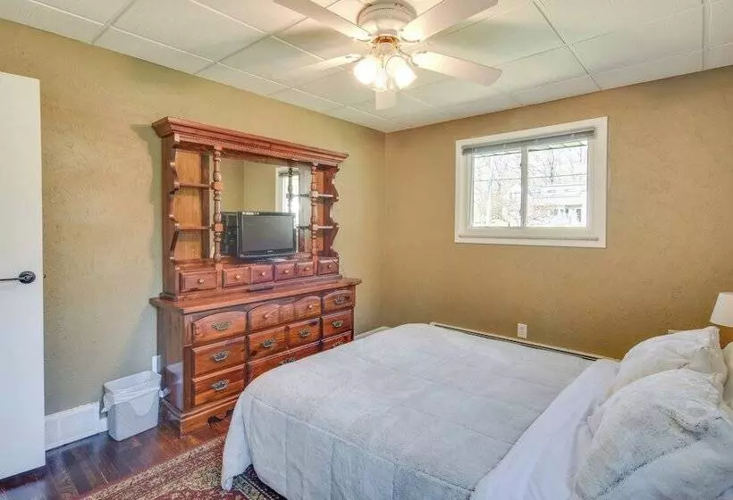 Cozy Dubois Home W/ Deck ~ 8 Mi To Treasure Lake!