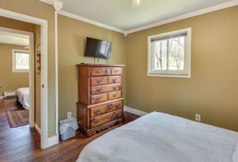 Cozy Dubois Home W/ Deck ~ 8 Mi To Treasure Lake!