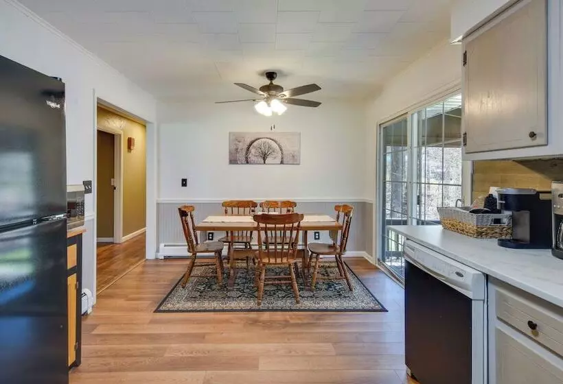 Cozy Dubois Home W/ Deck ~ 8 Mi To Treasure Lake!