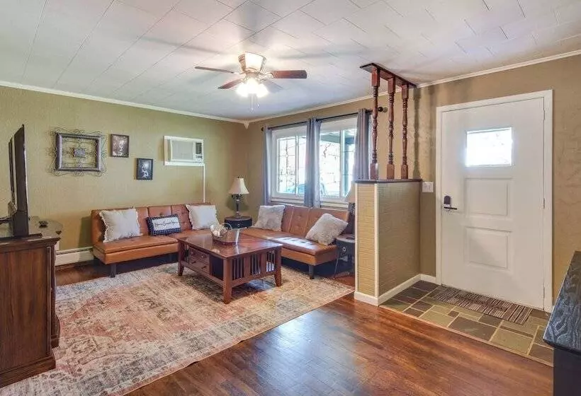 Cozy Dubois Home W/ Deck ~ 8 Mi To Treasure Lake!