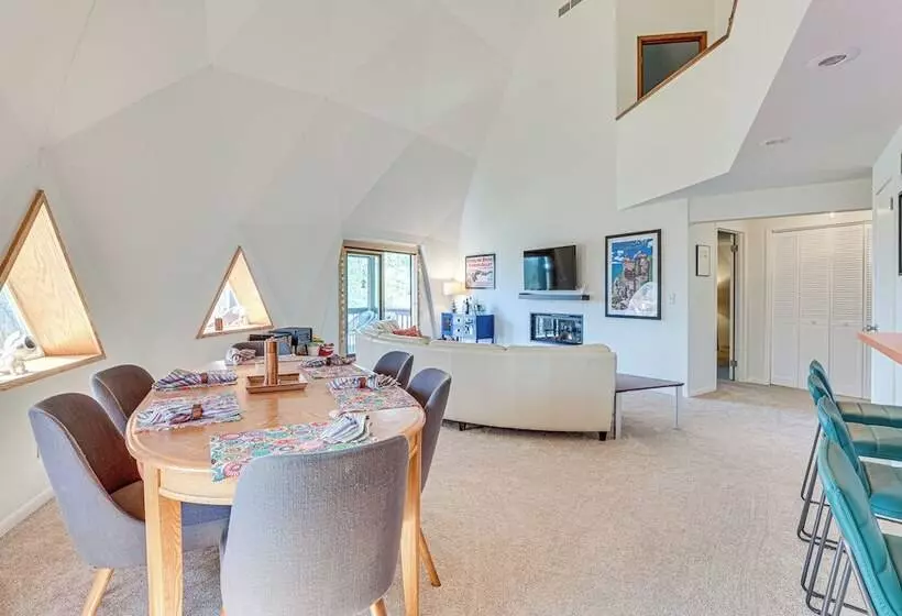 Geodesic Dome House: 18 Acres On Baraboo River!