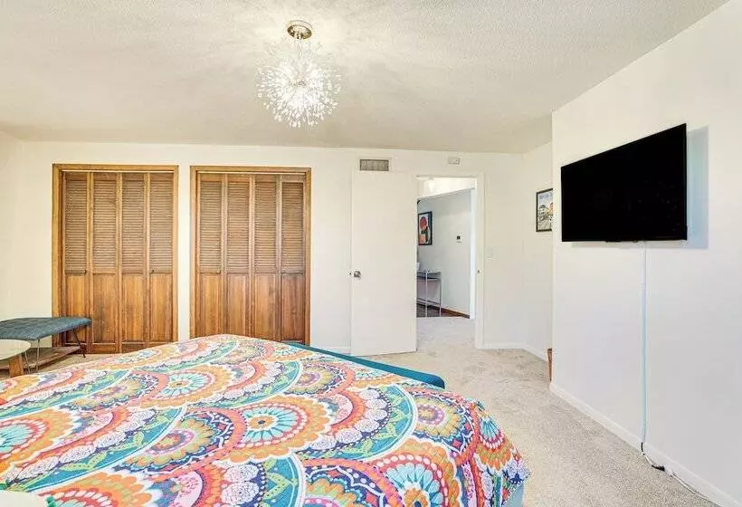 Geodesic Dome House: 18 Acres On Baraboo River!