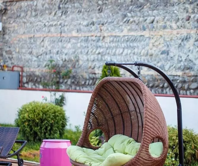 هتل Gino Wellness Mtskheta